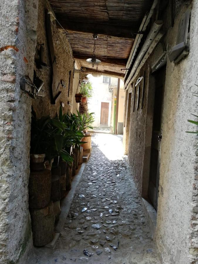 Villa L'Antico Borgo, Un Mix Di Storia E Romanticismo à Lierna Extérieur photo