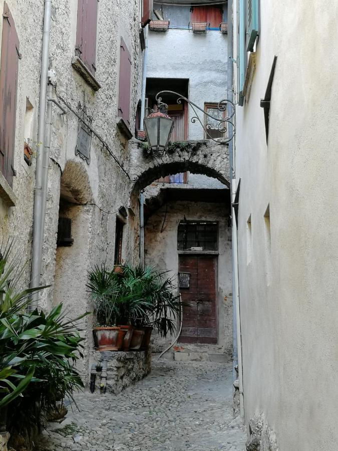 Villa L'Antico Borgo, Un Mix Di Storia E Romanticismo à Lierna Extérieur photo